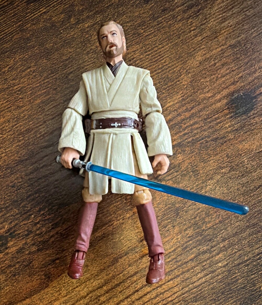 Star Wars Obi-Wan Collectible Action Figure w/ Blue Lightsaber Jedi
